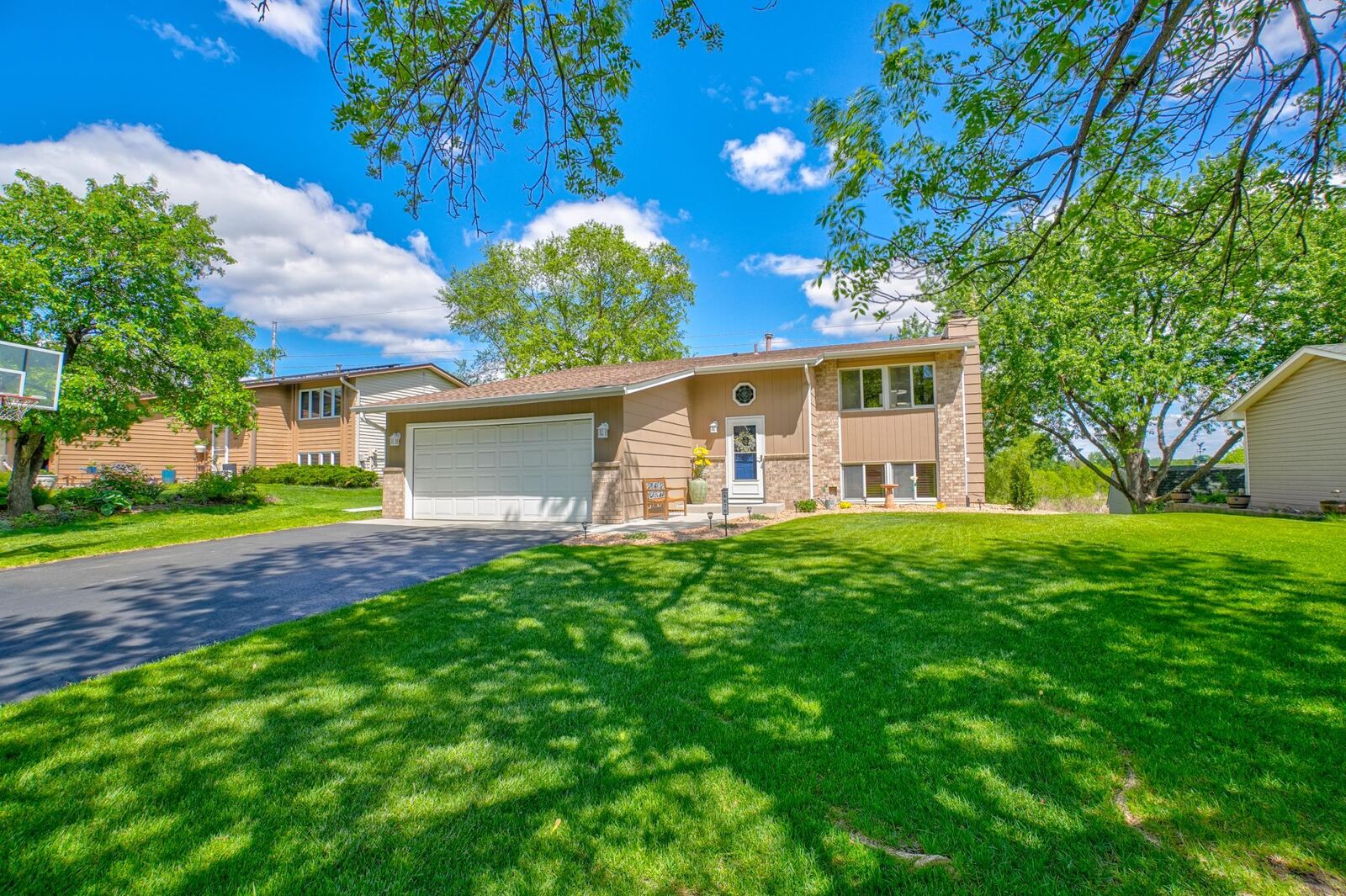 Property Photo:  6676 Sandlewood Road  MN 55125 