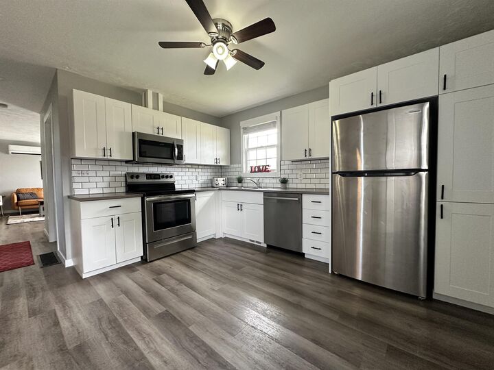 Property Photo:  150 Parkwood Crescent  PE C1A 7A7 