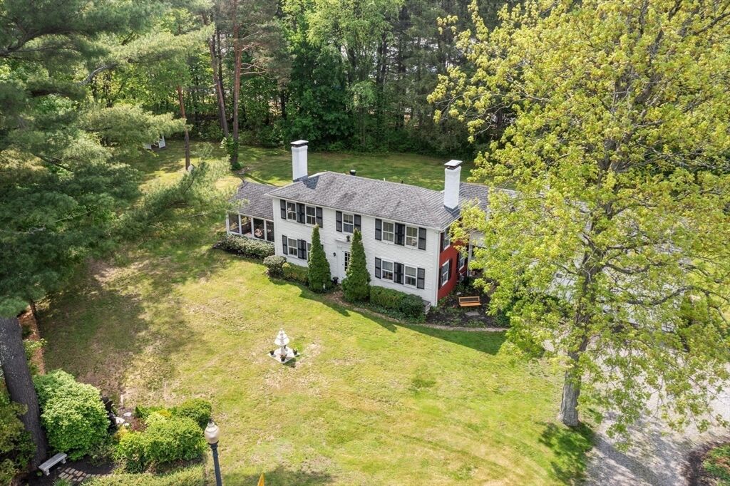 Property Photo:  8 South St  MA 01469 