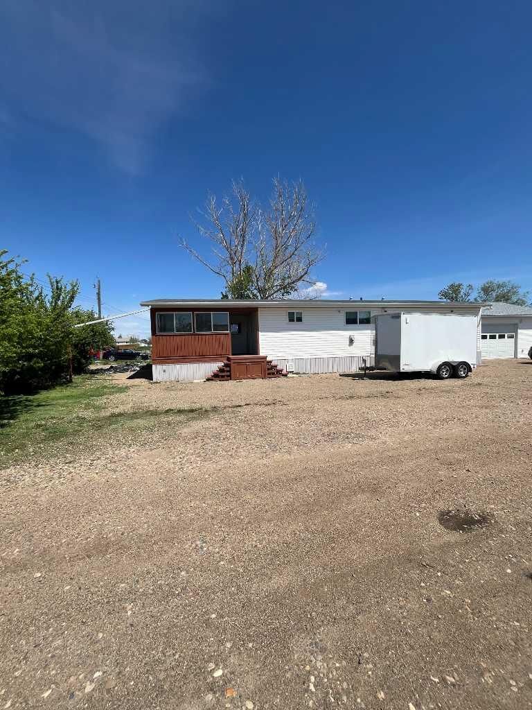 Property Photo: 204 6 Street AB T0J 2N0