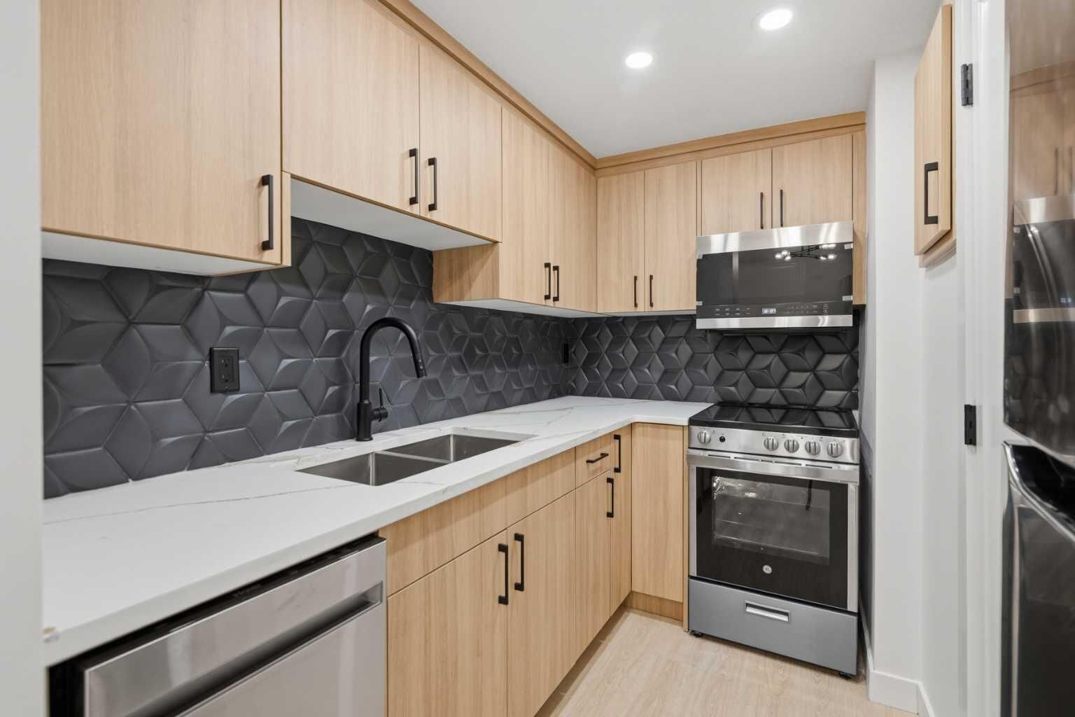 Property Photo: 5404 10 Avenue SE 209 AB T2A 5G4