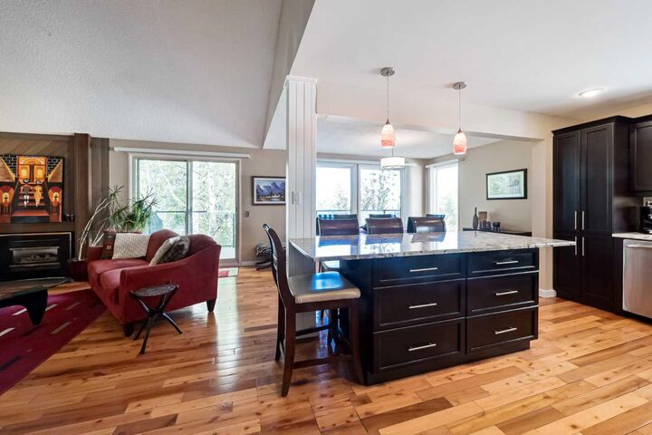 Property Photo: 44 Coach Manor Rise SW AB T3H 1C4