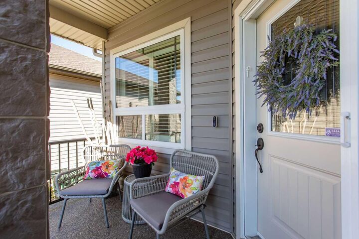 Property Photo: 42 Vista Close AB T4R 0N8