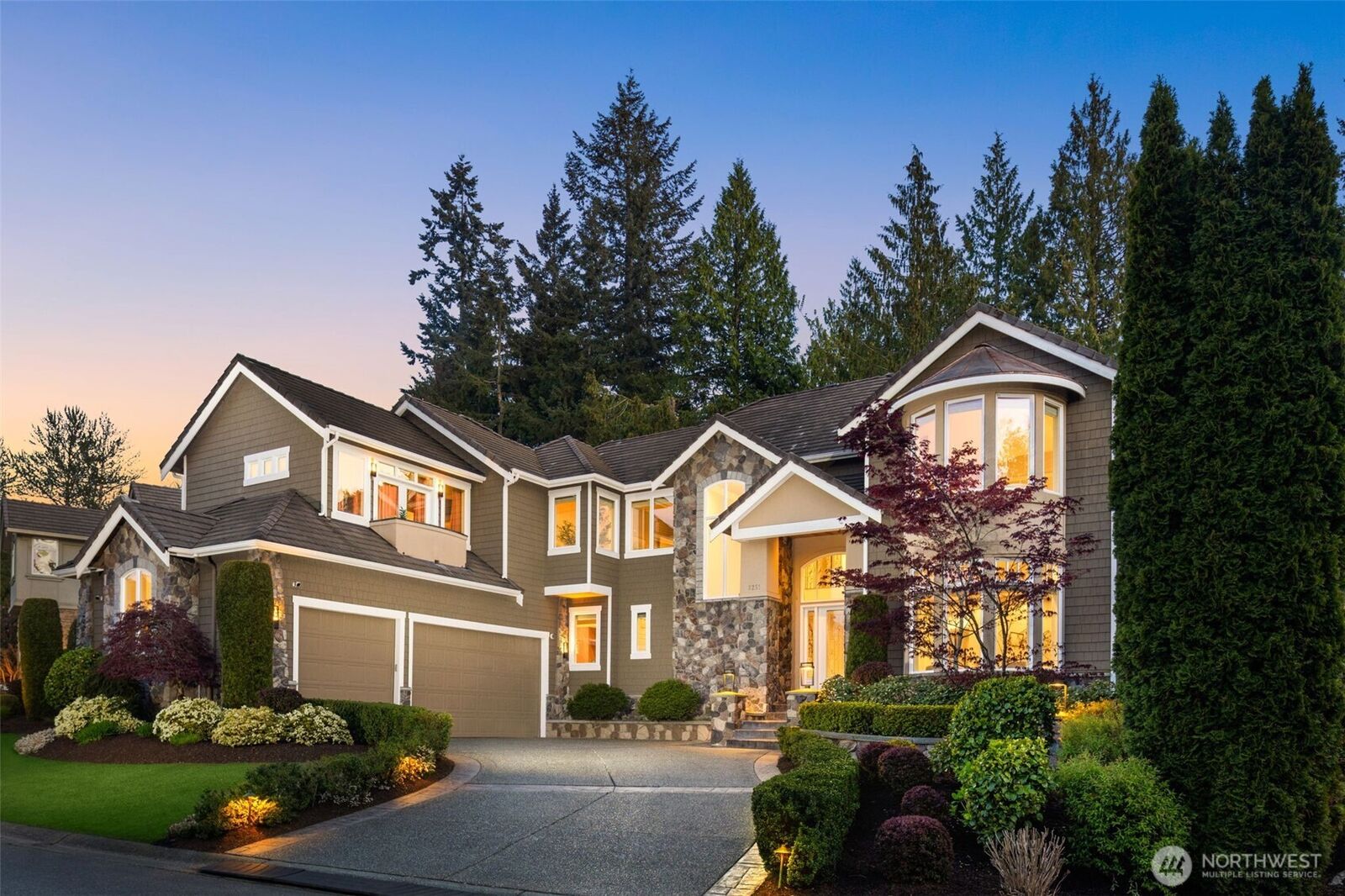 Property Photo:  8251  154th Avenue SE  WA 98059 