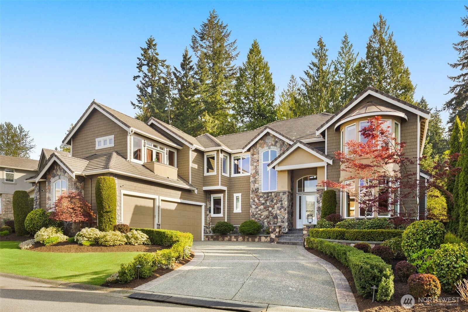 Property Photo:  8251  154th Avenue SE  WA 98059 