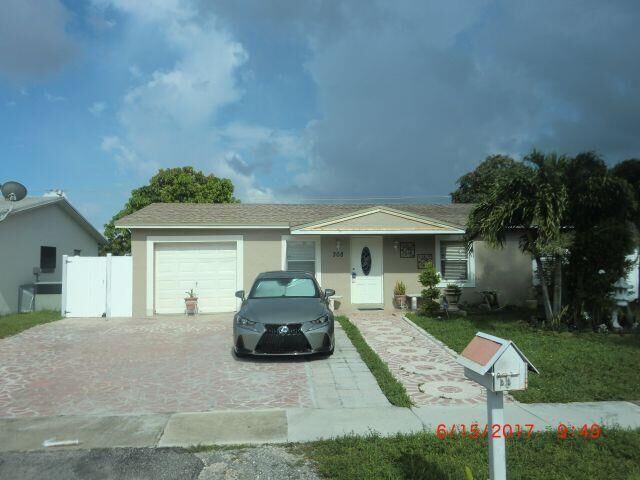 Property Photo: 308 SW 80th Terrace FL 33068