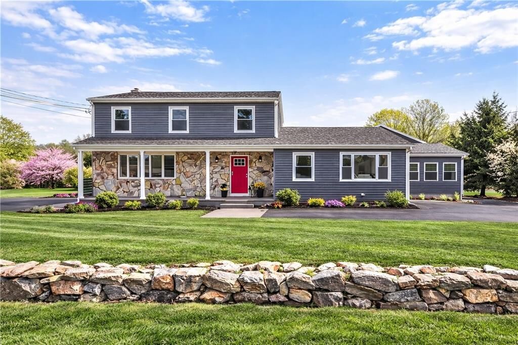 Property Photo: 36 Kinnicutt Avenue RI 02885