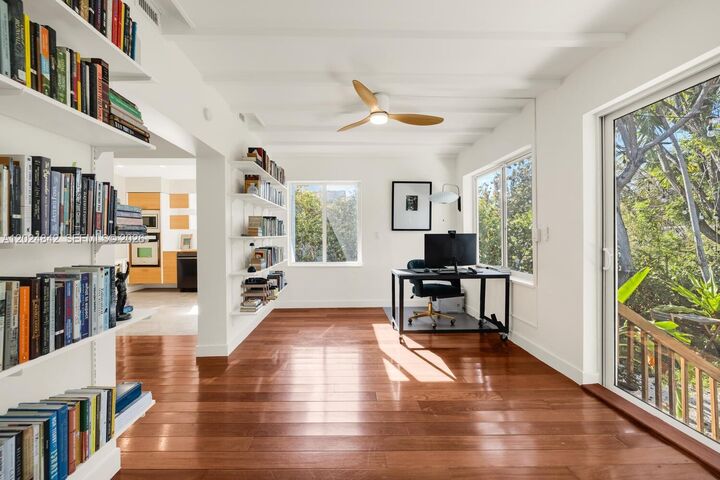 Property Photo:  41 NE 51st St  FL 33137 