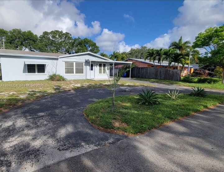 Property Photo:  4841 NW 10th Ter  FL 33309 