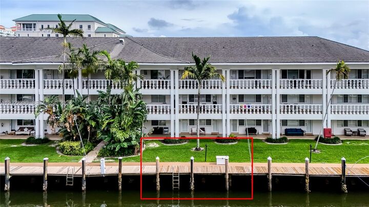 Property Photo: 2881 NE 32nd St 111 FL 33306
