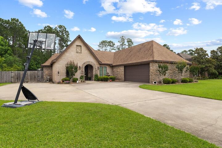 Property Photo:  6625 Wedgewood Dr.  TX 77657 