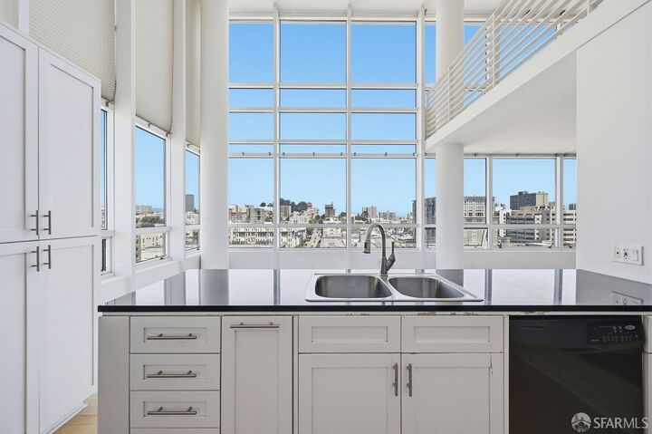 Property Photo: 1388 Gough Street 1301 CA 94109