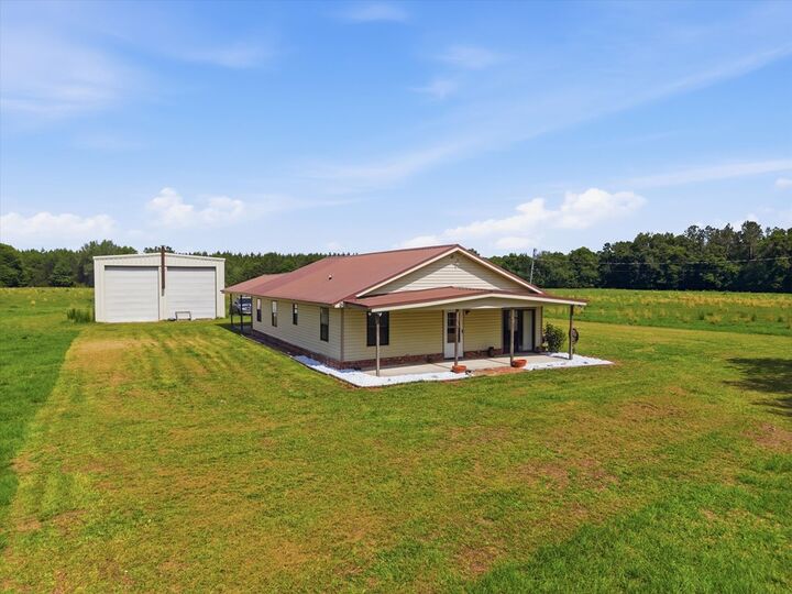 Property Photo:  1525 Myron Hart  GA 31738 