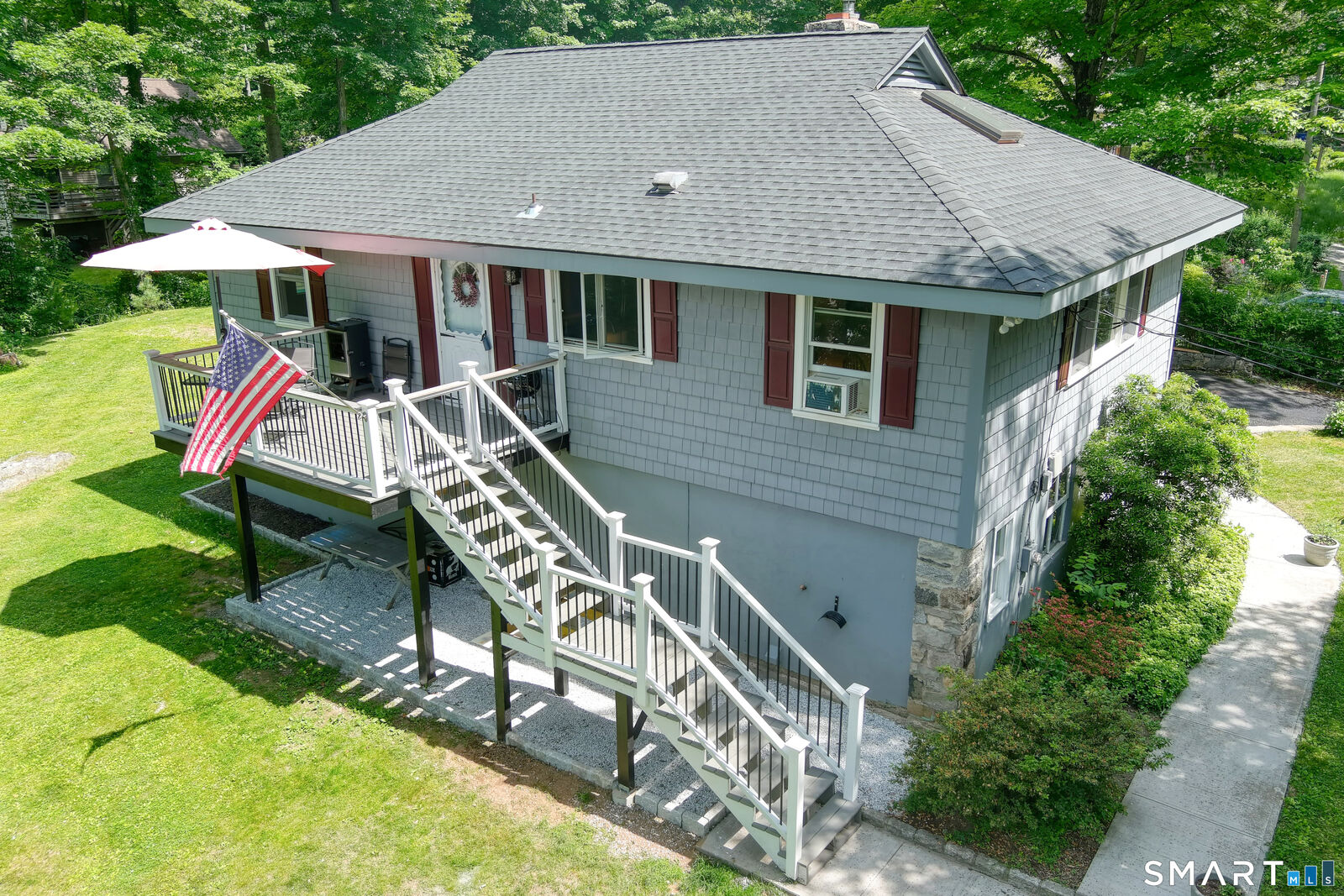 Property Photo:  1 Lookout Drive  CT 06877 