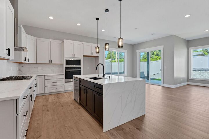 Property Photo:  3137 E 36th Ave  WA 99223 