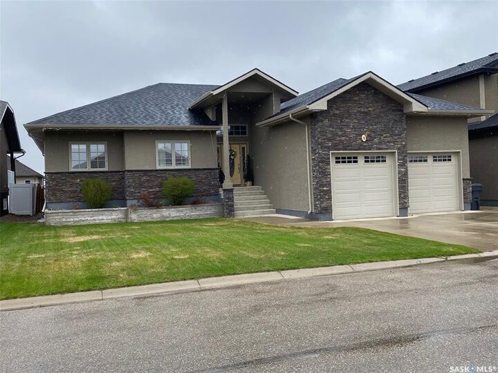 Property Photo:  8 Partridge Court  SK S3N 3J8 