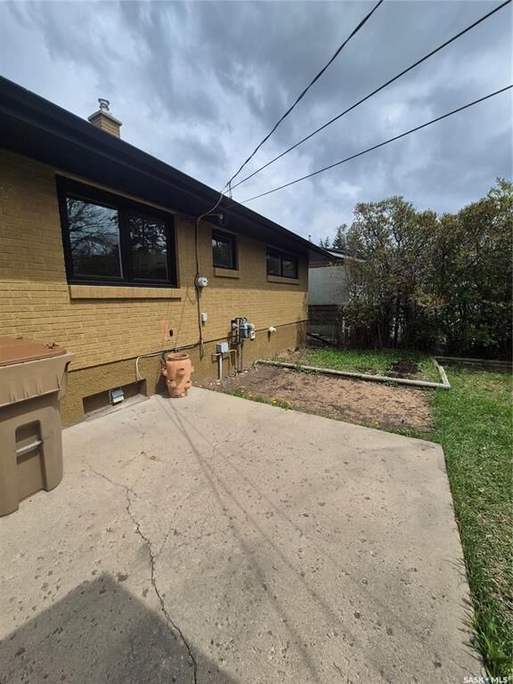 Property Photo: 4515 Sherwood Drive SK S4R 3B3