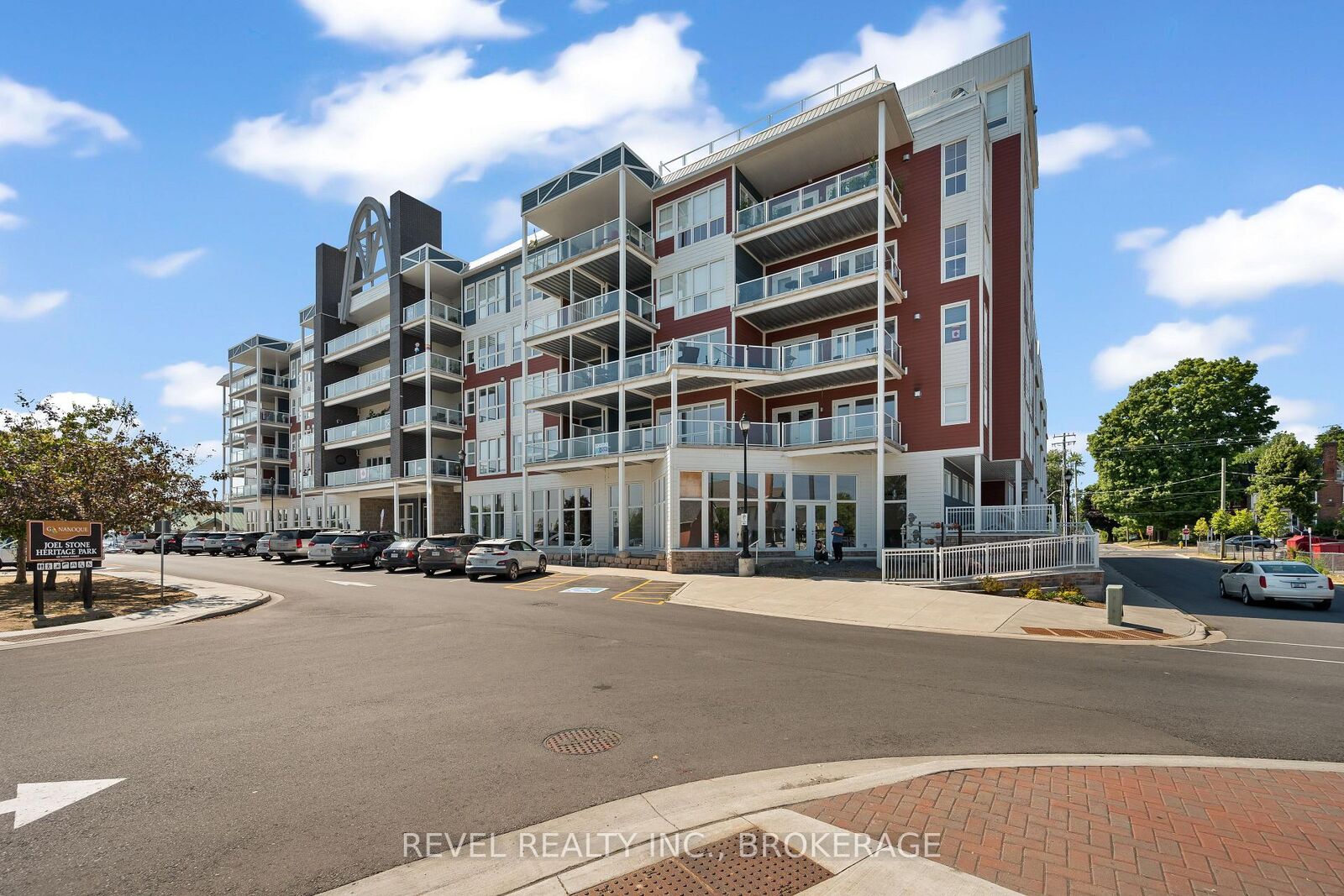 Property Photo: 130 Water Street E 14 ON K7G 0A8
