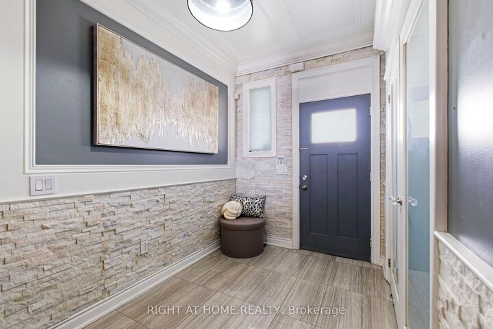 Property Photo:  10 Learmont Avenue  ON L7C 3N3 