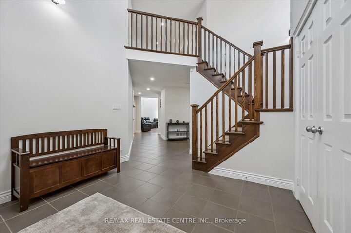 Property Photo: 114 Isaac Shantz Drive ON N3A 4S4
