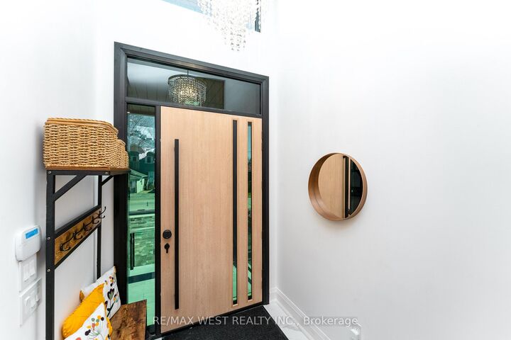 Property Photo: 52 Wildwood Avenue ON L4E 3B3