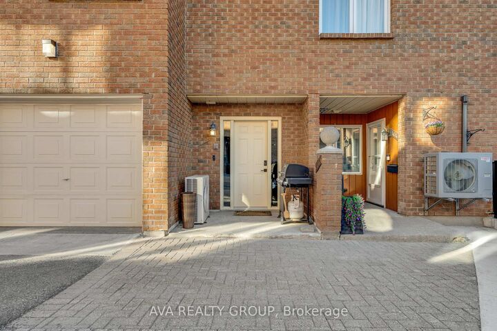 Property Photo: 106 Stratas Court N ON K2L 3K4