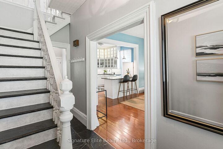 65 Bond Street W — photo 1