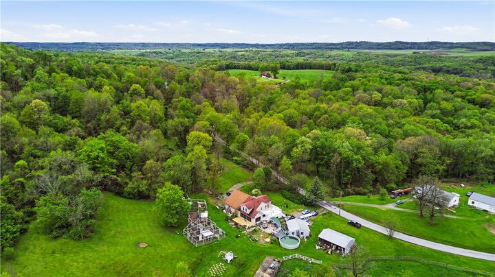 Property Photo:  331 Hill Rd  PA 15043 