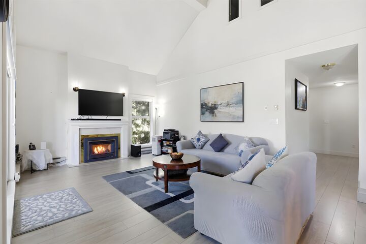 Property Photo: 13918 72 Avenue 315 BC V3W 0T4