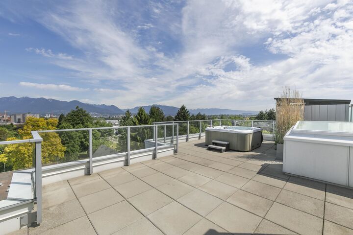Property Photo: 379 E Broadway 501 BC V5T 1W6