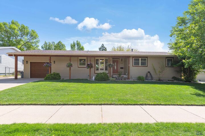 Property Photo: 514 Belmont Dr SD 57702-0135