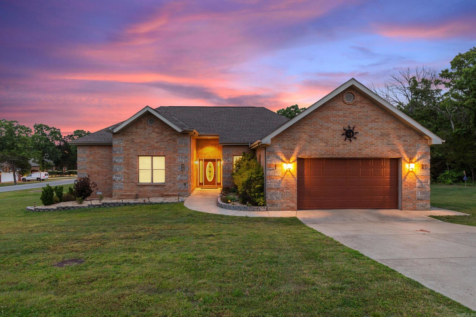 Property Photo:  1701 Inverness Dr  AR 72653 