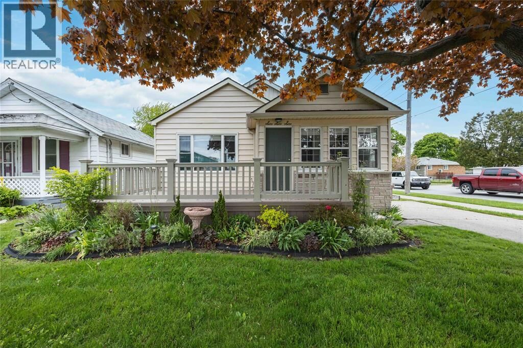 Property Photo:  666 Devine Street  ON N7T 1W8 