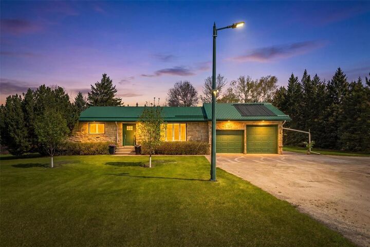 Property Photo:  24019 Mun 48N Road  MB R0A 0T4 