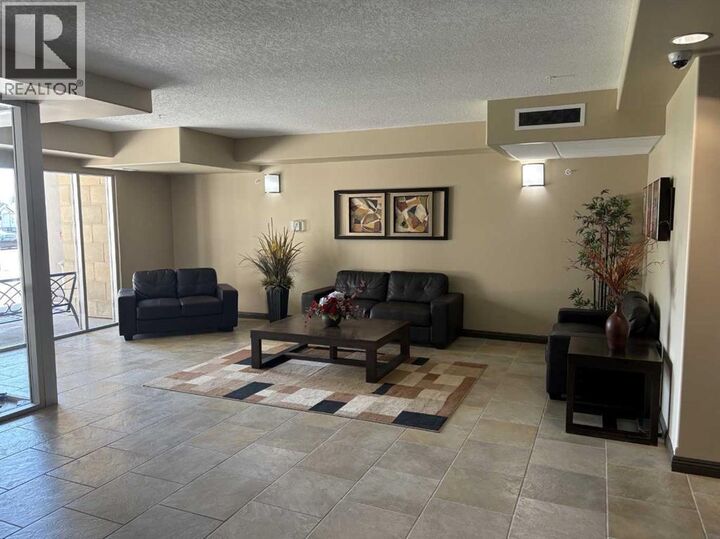 Property Photo:  4102 69 Avenue  AB T9V 7K5 
