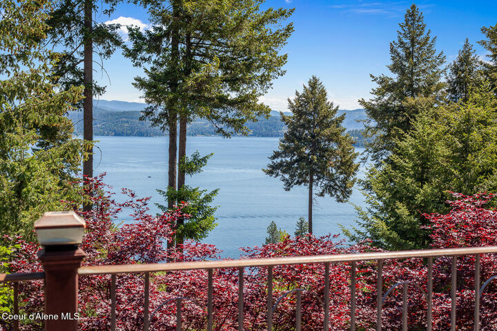 Property Photo:  555 W Harbor View Dr  ID 83814 