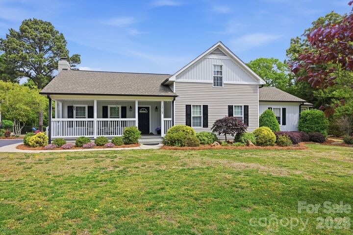 Property Photo:  12109 Eastfield Road  NC 28078 