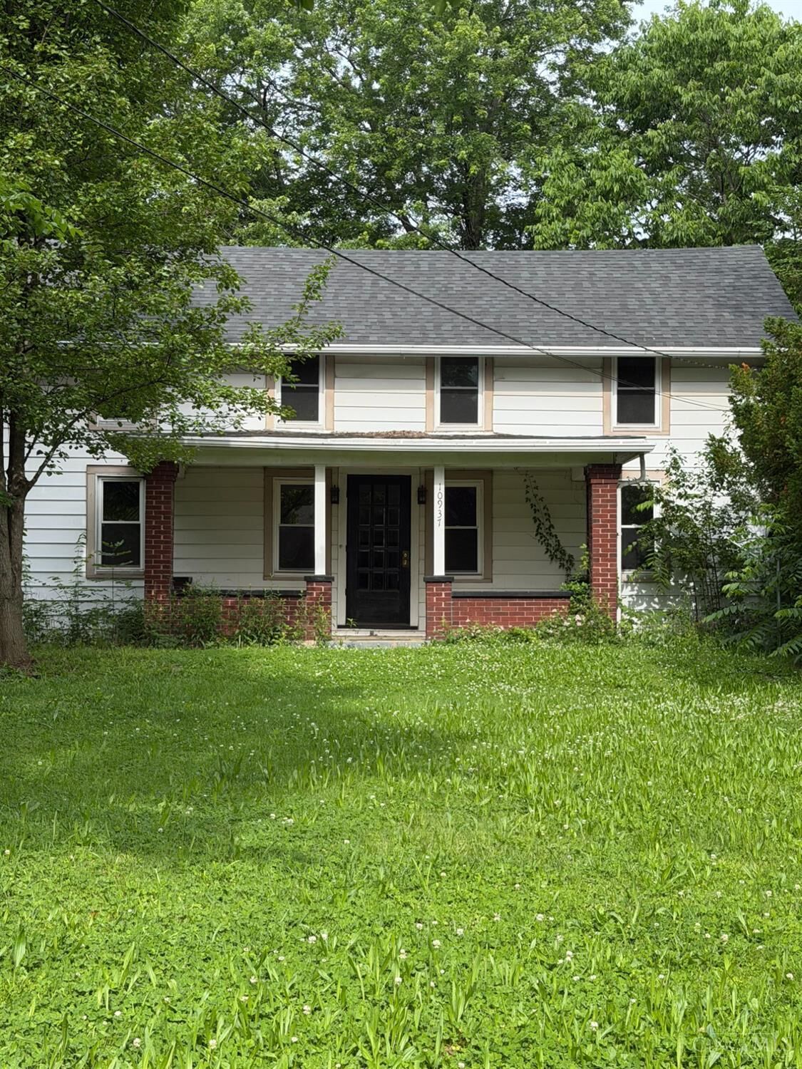Property Photo: 10937 Chester Road OH 45246