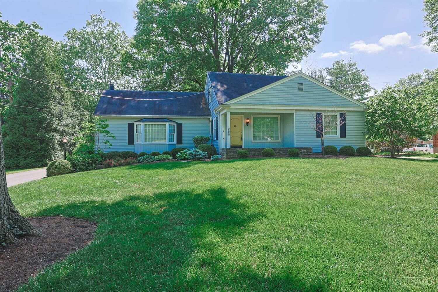 Property Photo:  258 Hilltop Lane  OH 45215 