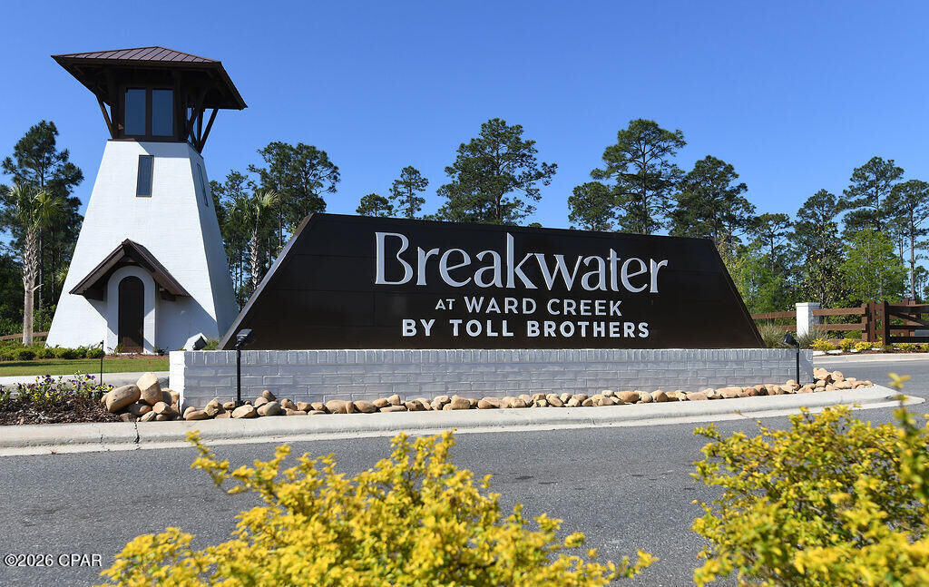 Property Photo: 759 Light Cast Way FL 32413