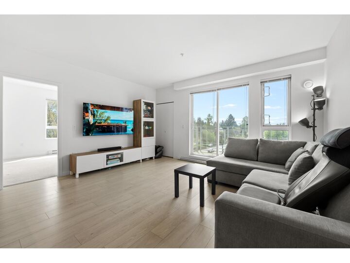 Property Photo: 10581 140 Street 413 BC V3T 0M7