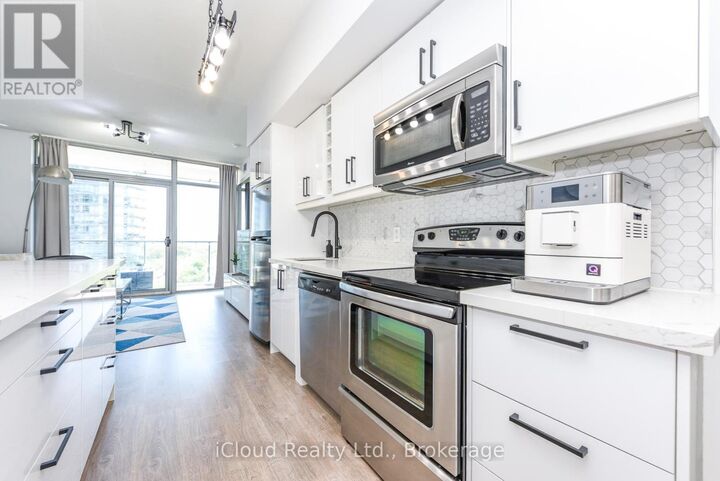 Property Photo:  103 The Queensway 1303  ON M6S 5B3 