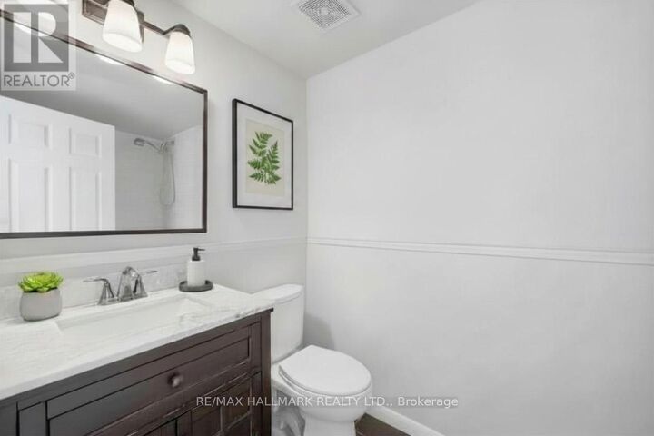 Property Photo: 2464 Weston Road 403 ON M9N 0A2