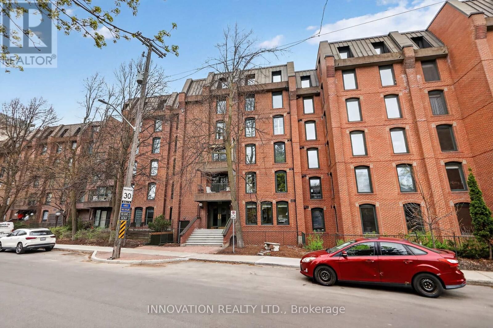 Property Photo:  110 Rideau Terrace 1  ON K1M 0Z2 