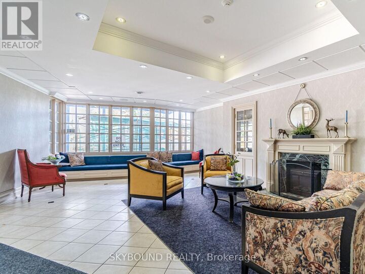 Property Photo:  1360 Rathburn Road 301  ON L4W 4H4 