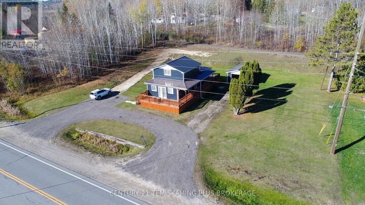 Property Photo:  374886 11B Highway  ON P0J 1C0 