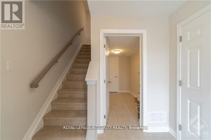 Property Photo: 2014 Leinster Circle ON K2S 2Z4