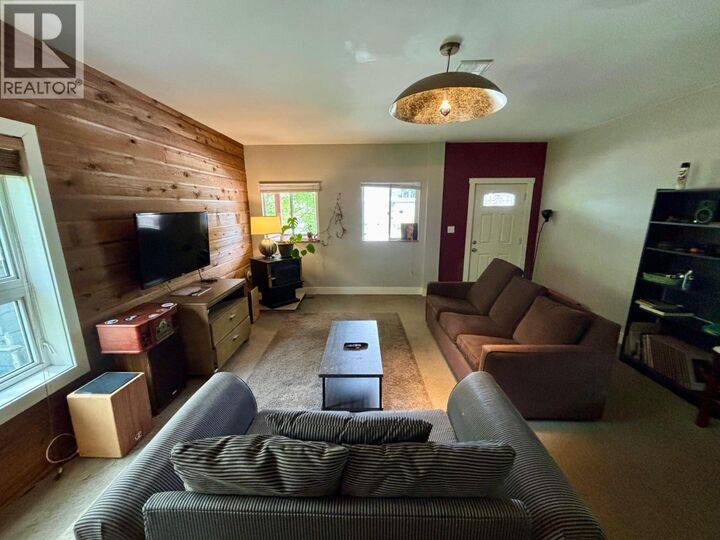 Property Photo: 408 Third Street West BC V0E 2S0