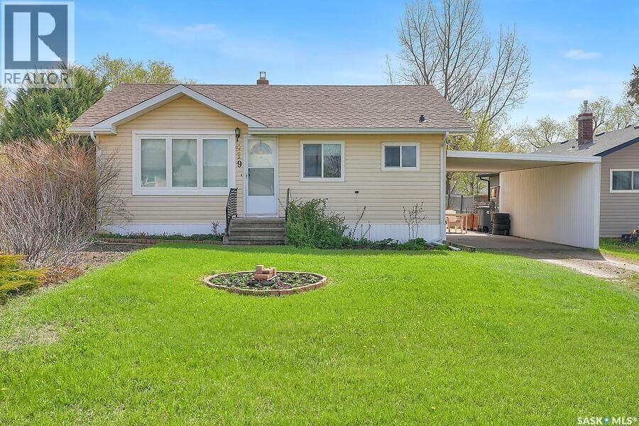 Property Photo:  419 Wilton Street  SK S0G 0H0 