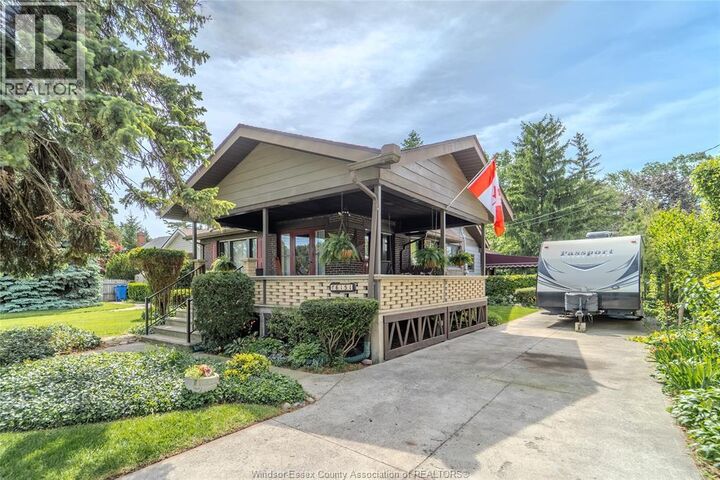 Property Photo:  6151 Wyandotte Street East  ON N8S 1N4 